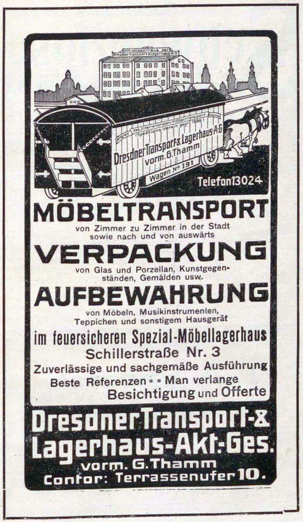 Anzeige für einen Zug mit einem Zugbild, Text und Gebäuden im Hintergrund, mit dem Text 'Dresdner Transport & Lagerhaus-Akt-Ges'.
