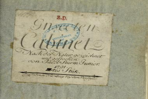 Ein altes Buch mit dem Titel "Z.D. Nürnberg, Deutschland, 1791" mit einem Stempel, der die erste Auflage angibt, und handgeschriebenem Text auf dem Papier.