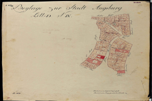 Ein altes Buch mit einer detaillierten Karte von Augsburg, die Straßen, Gebäude und Sehenswürdigkeiten zeigt und sie benennt.