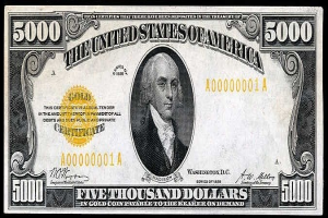 Ein schwarzer Hintergrund mit einer US-Fünfausenddollarnote mit einem Porträt von George Washington und der Aufschrift "Fünfausend Dollars" in fetter Schrift.