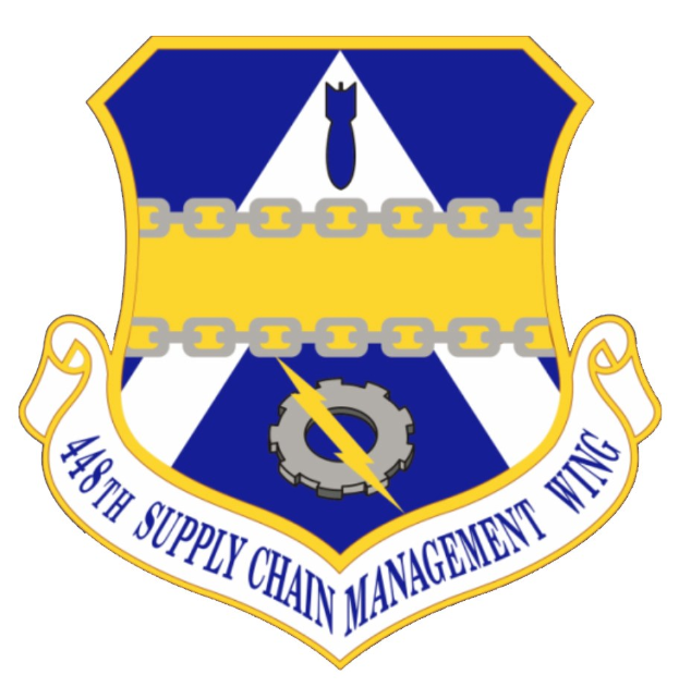 Logo der 48. Versorgungsmanagement-Flügel mit einem blauen Schild mit einem weißen Stern, einem weißen Banner mit der Aufschrift "Versorgungsmanagement" in blau und dem Text "48. Versorgungsmanagement-Flügel" in fetter schwarzer Schrift auf einem weißen Rand.