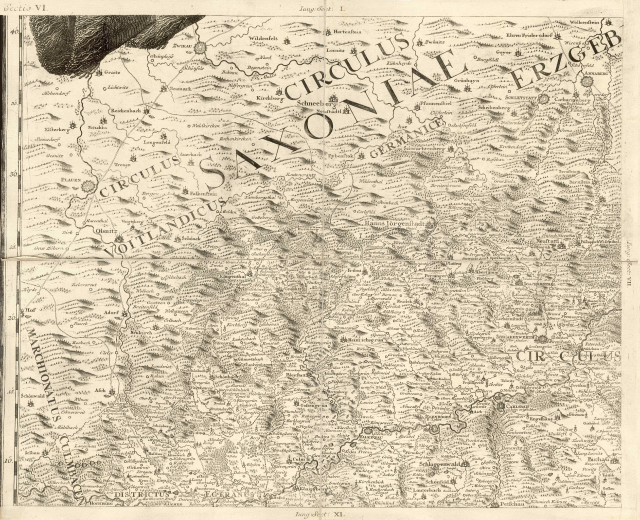 Detailierte alte Karte von Sachsen, Deutschland, die geographische Merkmale wie Flüsse, Gebirge und Städte zeigt, mit begleitendem Text über die Region und ihre Bewohner.