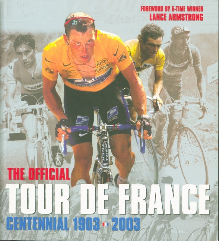 Offizielles Tour de France-Jubiläumsplakat (1903-2003) mit Radrennern in einer Gruppenfahrt und begleitendem Text.