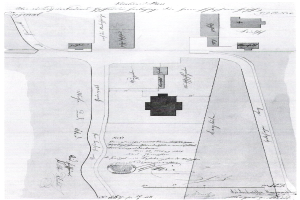 Eine Schwarz-Weiß-Zeichnung einer Stadtkarte mit zahlreichen Gebäuden, die als Lageplan für einen neuen Bau in London gilt, mit begleitendem Text zur Gebäudeanlage.